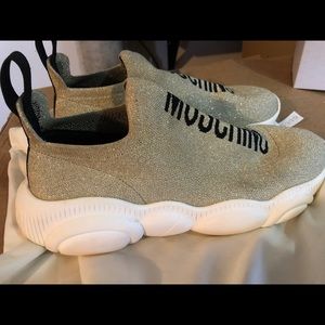 Moschino Glitter Runner Exclusive edition